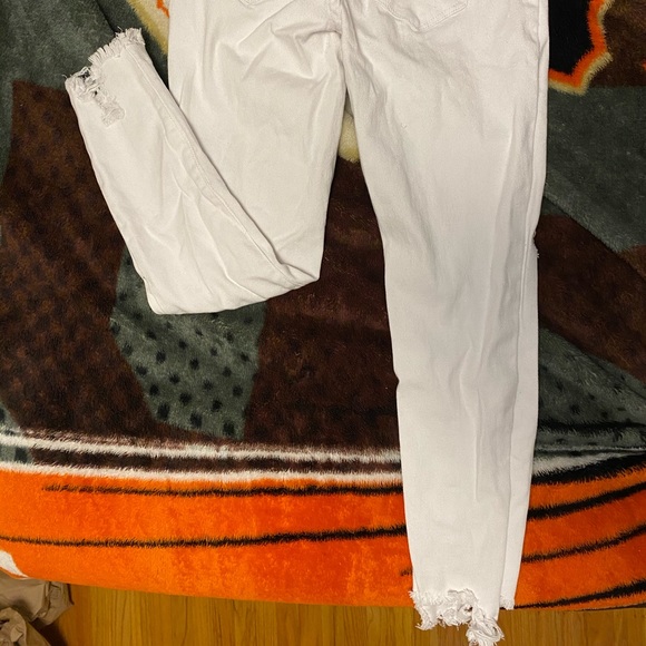 Woman’s jeans - Picture 2 of 4